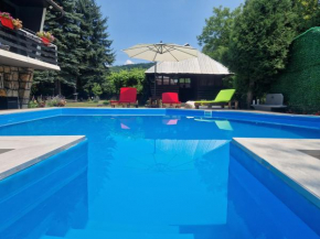 Villa Hipnotic